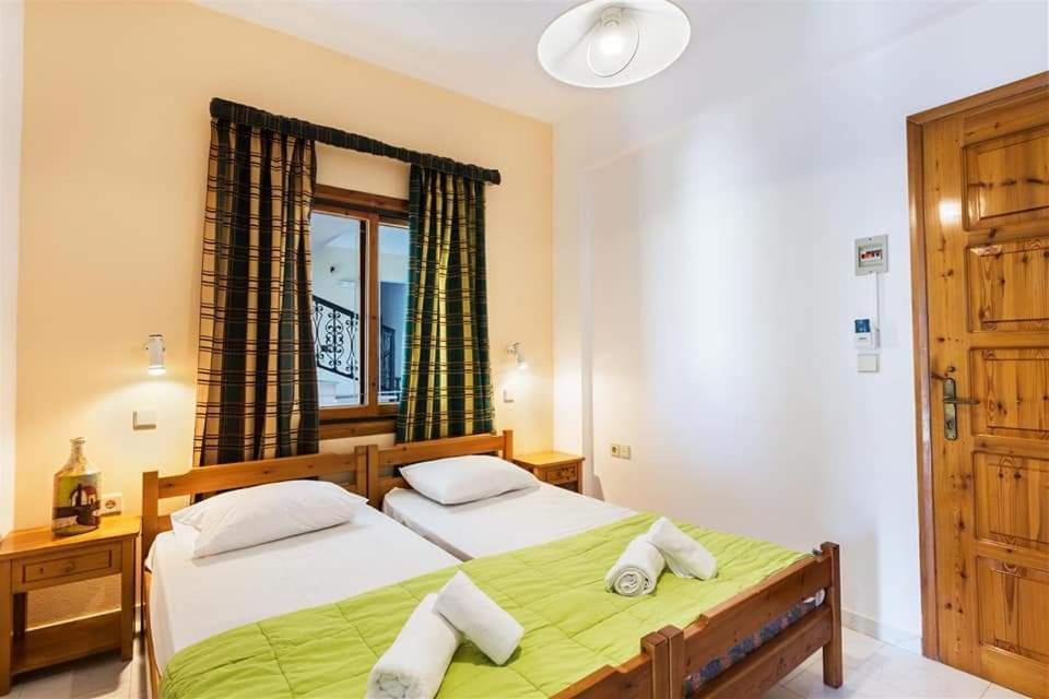 Agia Marina Michalis Litinas Apartments מראה חיצוני תמונה